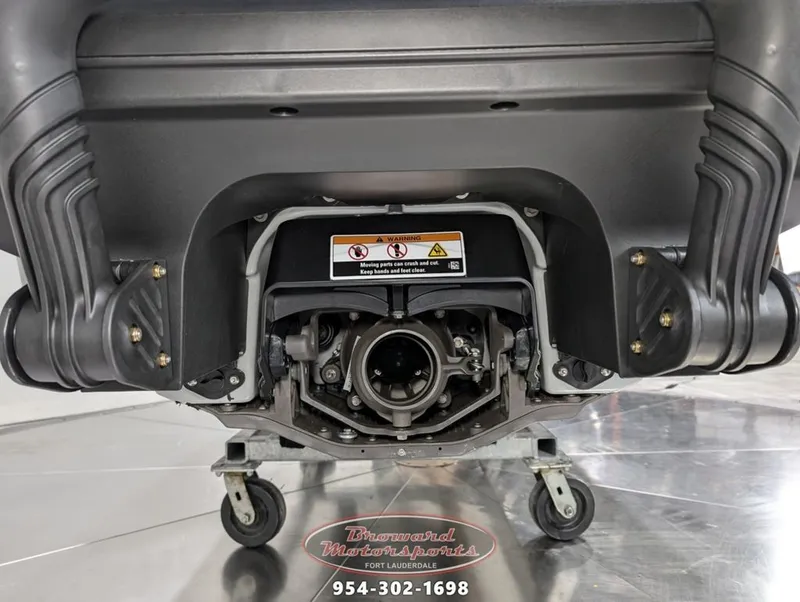 Slide: The Image of Sea-Doo FishPro Apex 300 2025 - 10