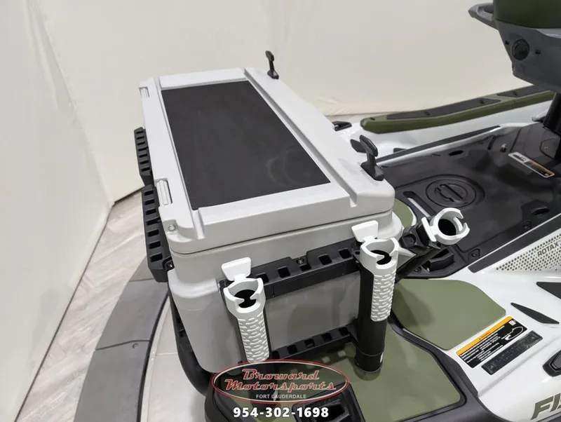 Slide: The Image of Sea-Doo FishPro Apex 300 2025 - 11