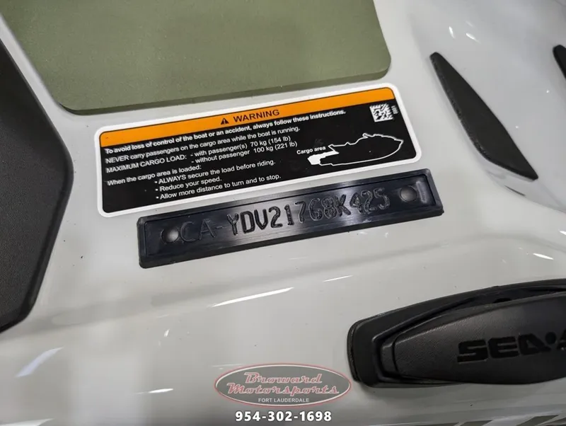 Slide: The Image of Sea-Doo FishPro Apex 300 2025 - 14