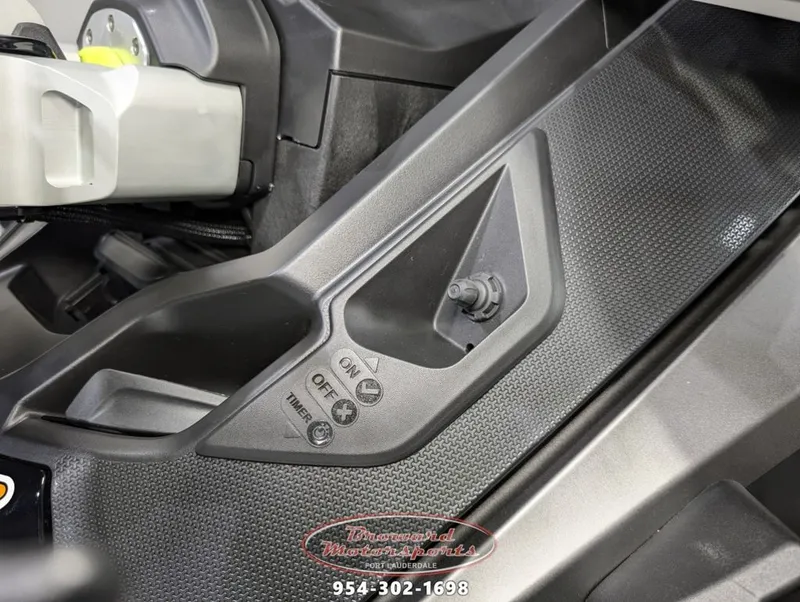 Slide: The Image of Sea-Doo FishPro Apex 300 2025 - 20