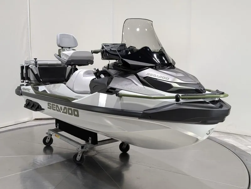 Slide: The Image of Sea-Doo FishPro Apex 300 2025 - 37