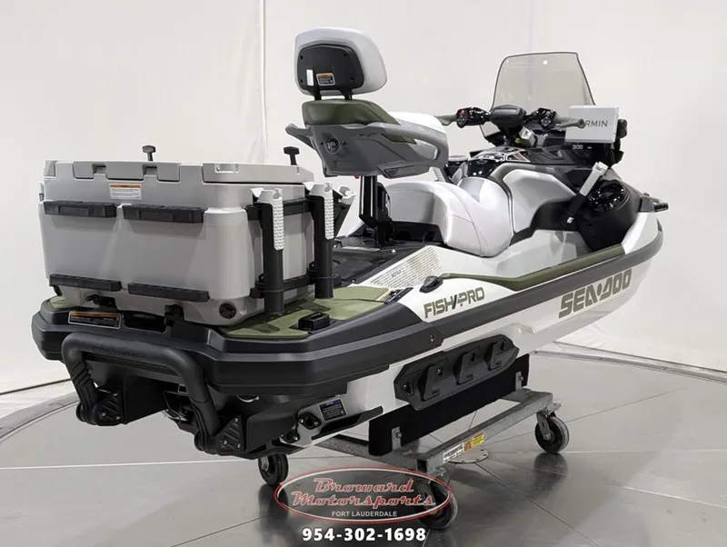 Slide: The Image of Sea-Doo FishPro Apex 300 2025 - 7