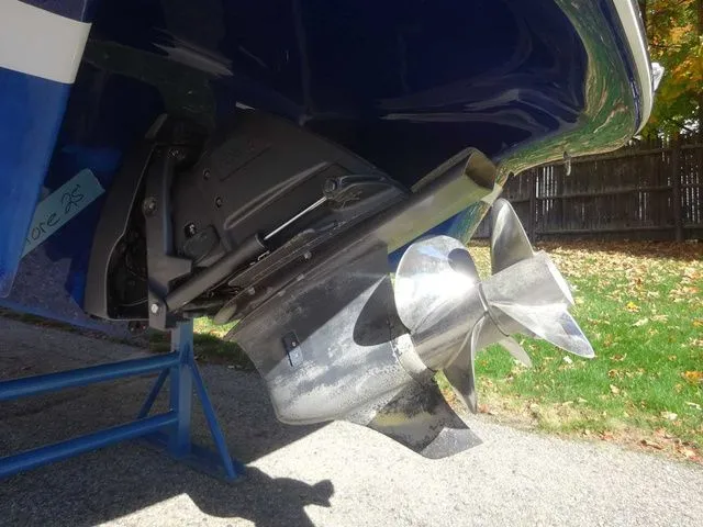 Slide: The Image of Four Winns 260 Horizon 2012 - 22