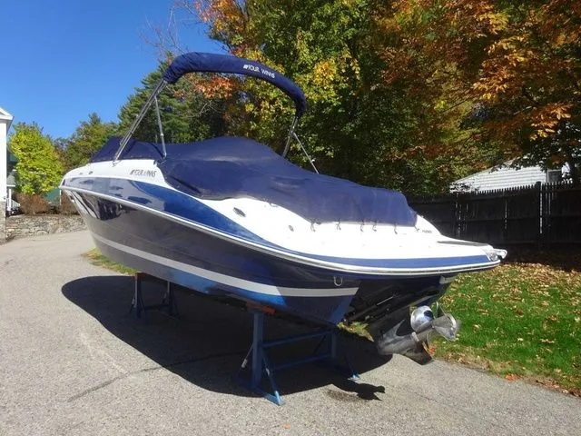 Slide: The Image of Four Winns 260 Horizon 2012 - 3