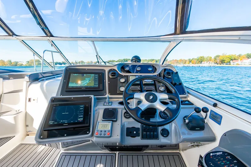 Slide: The Image of Cruisers Yachts 440 Express 2005 - 15