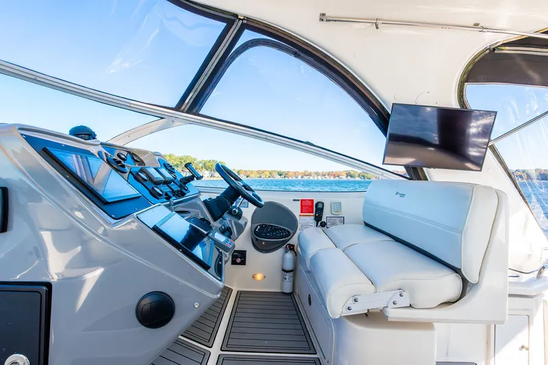 Slide: The Image of Cruisers Yachts 440 Express 2005 - 17