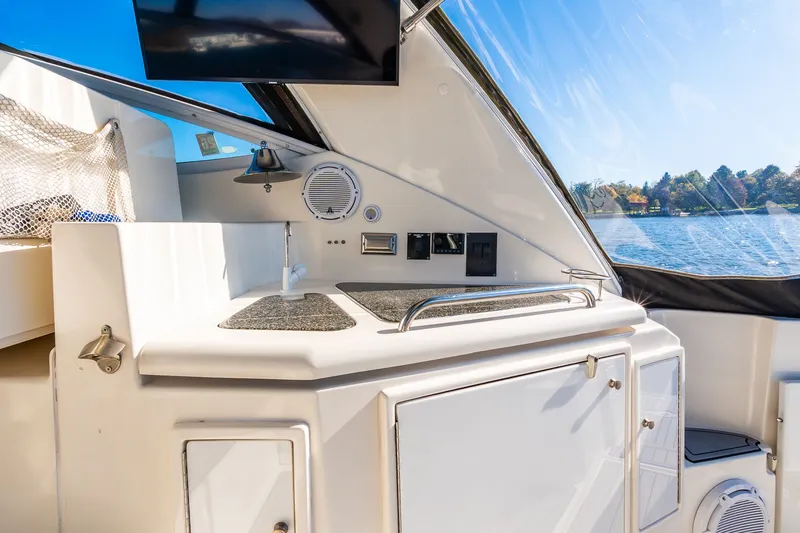 Slide: The Image of Cruisers Yachts 440 Express 2005 - 26