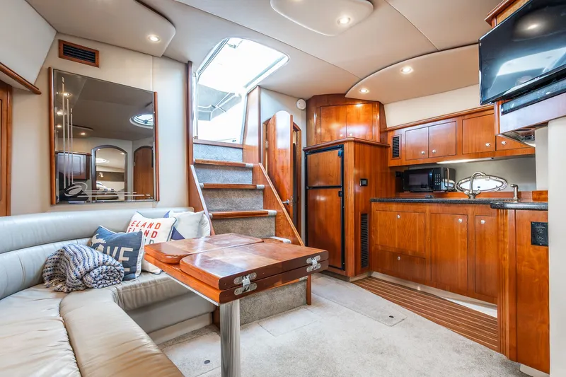 Slide: The Image of Cruisers Yachts 440 Express 2005 - 35