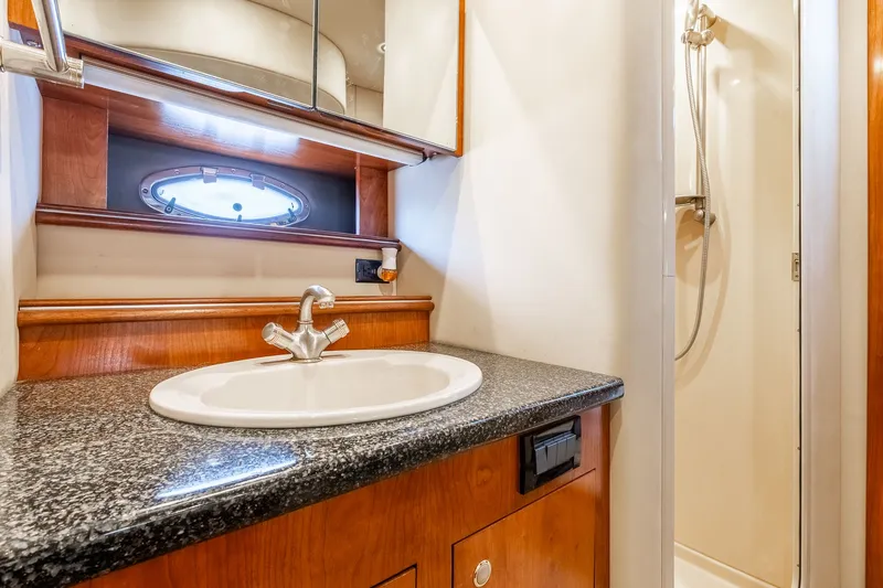 Slide: The Image of Cruisers Yachts 440 Express 2005 - 49