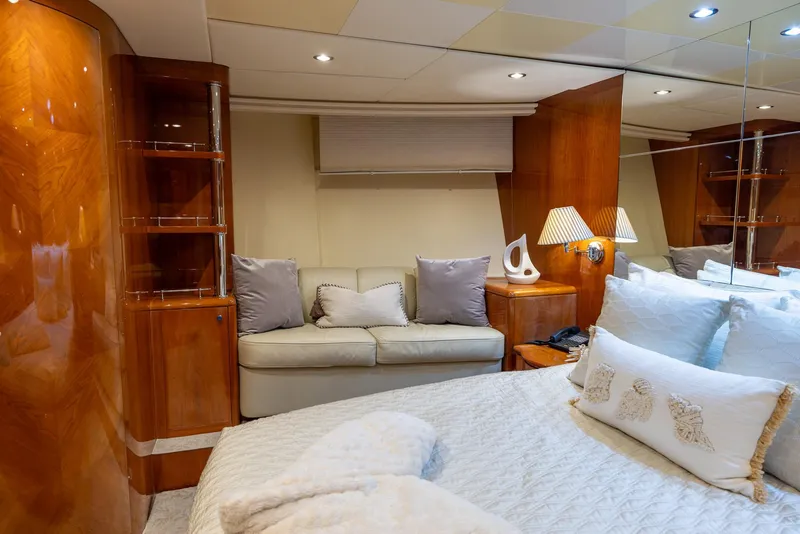 Slide: The Image of Lower Fwd VIP Stateroom - 52