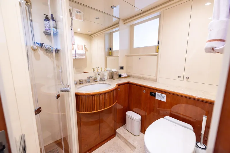 Slide: The Image of Lower Fwd VIP EnSuite Head - 53