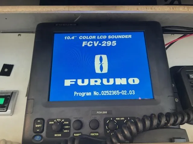 Slide: The Image of Furuno FCV-295 color LCD sounder on 1998 Albemarle 320 Express Fisherman boat. - 39