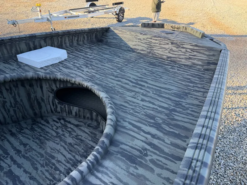 Slide: The Image of Edge Duck Boats Standard Series 756TST 2026 - 5