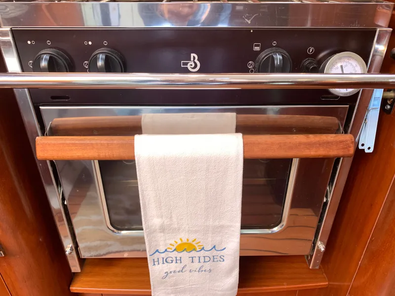 Slide: The Image of Beneteau 373 2005 - 10