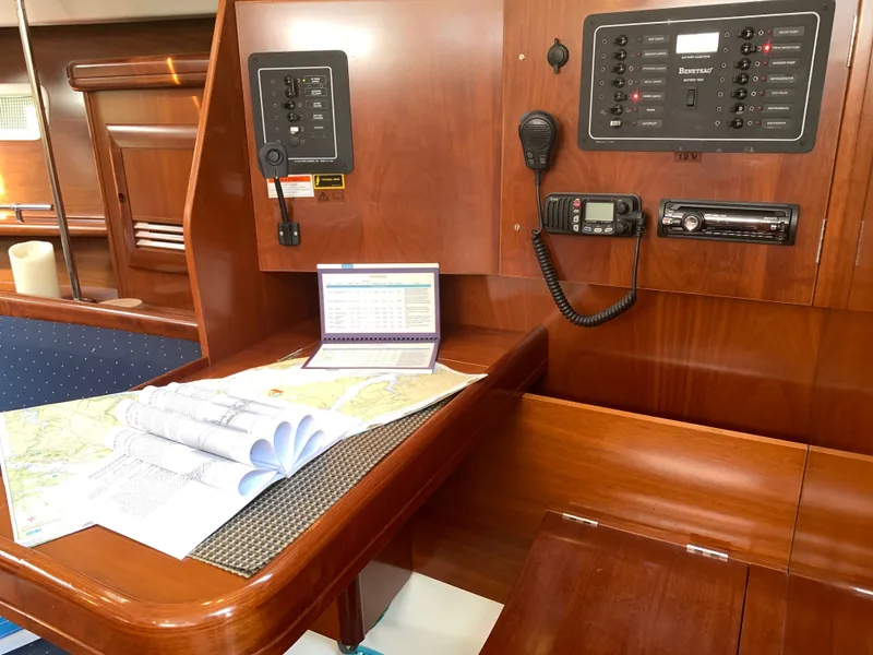 Slide: The Image of Beneteau 373 2005 - 15