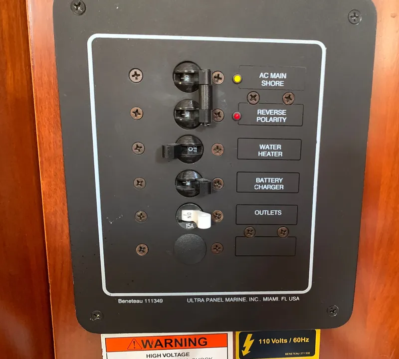 Slide: The Image of Beneteau 373 2005 - 16