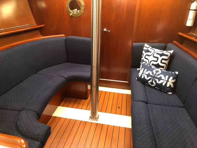 Slide: The Image of Beneteau 373 2005 - 24