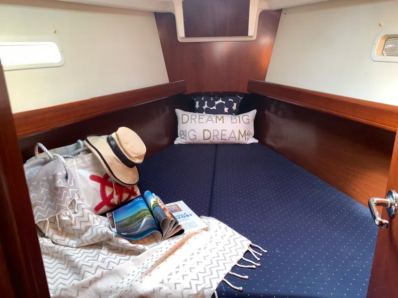 Slide: The Image of Beneteau 373 2005 - 31