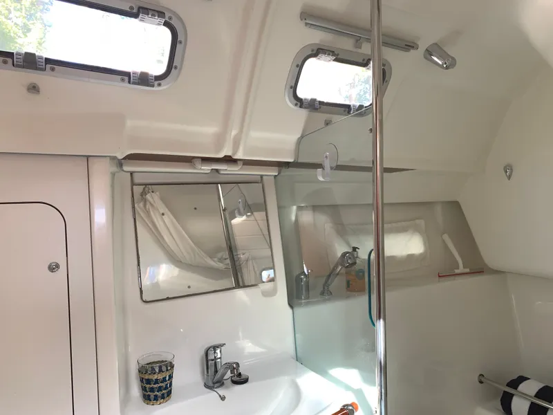 Slide: The Image of Beneteau 373 2005 - 36