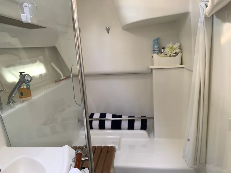 Slide: The Image of Beneteau 373 2005 - 43