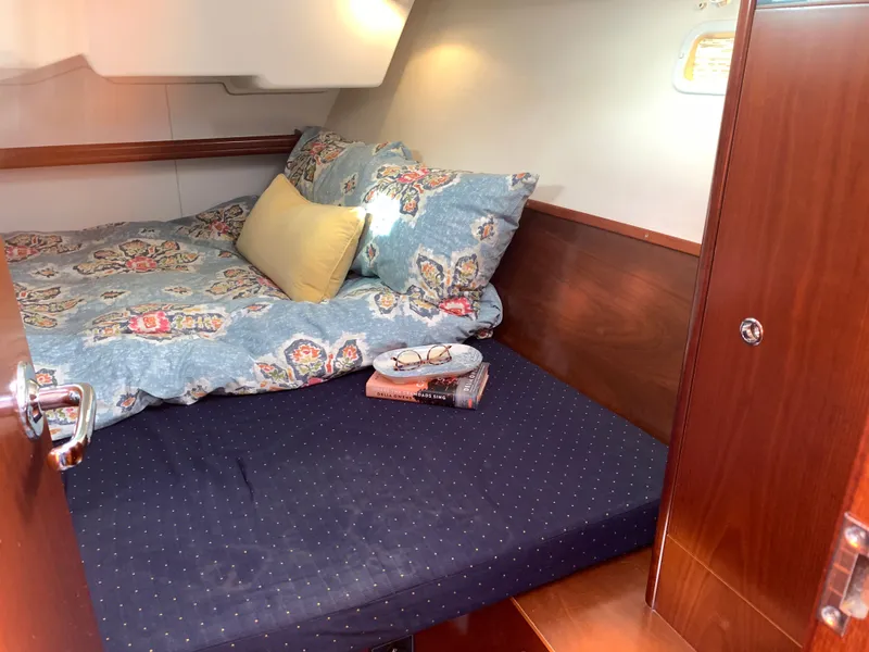 Slide: The Image of Beneteau 373 2005 - 46