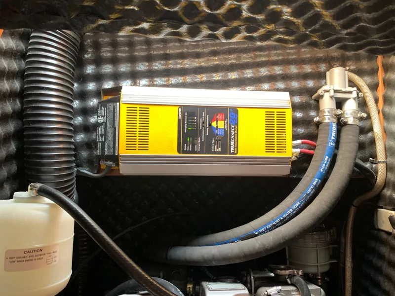 Slide: The Image of Beneteau 373 2005 - 59