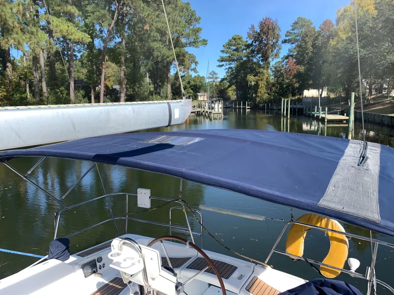 Slide: The Image of Beneteau 373 2005 - 67