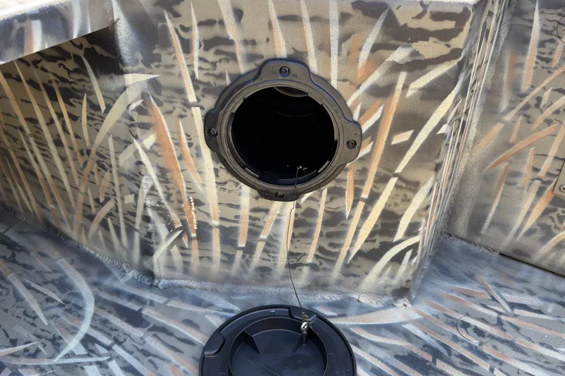 Slide: The Image of Camouflage interior of 2026 Tracker Grizzly 1650 T Prairie Wings Edition boat. - 22