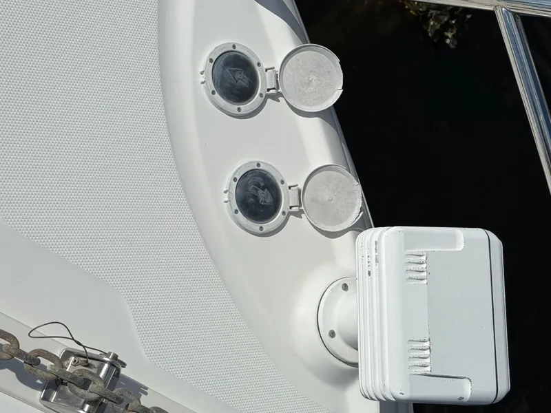 Slide: The Image of Sea Ray 38 Sundancer 2008 - 11