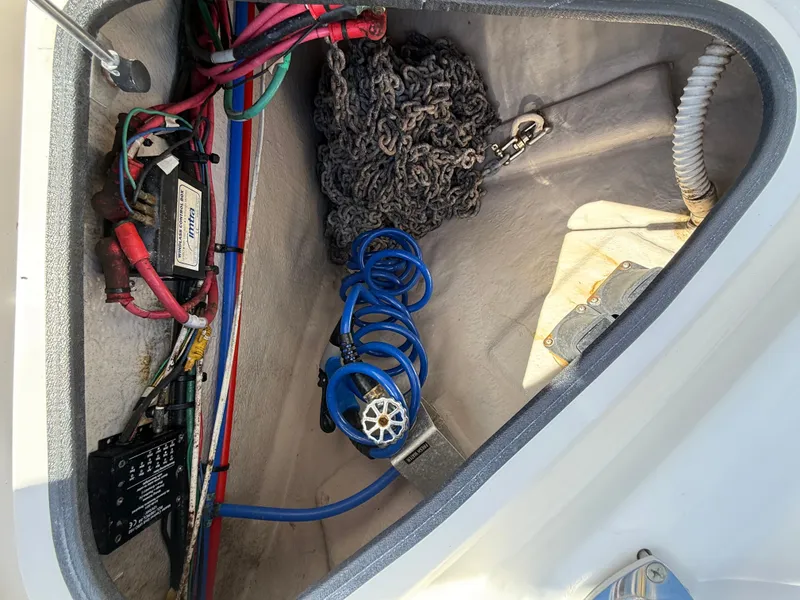 Slide: The Image of Sea Ray 38 Sundancer 2008 - 12