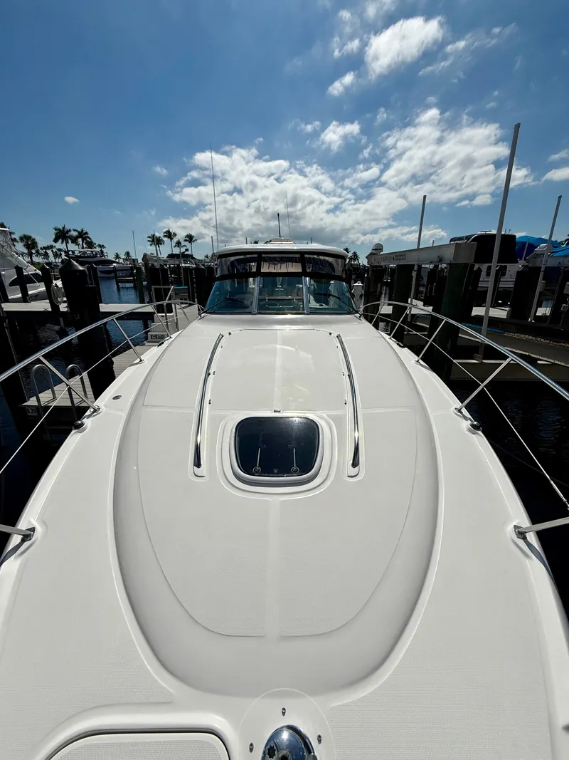 Slide: The Image of Sea Ray 38 Sundancer 2008 - 13