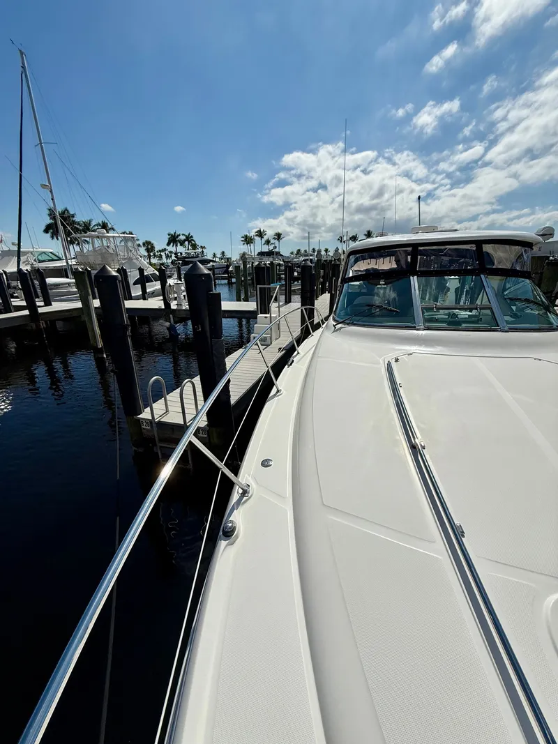 Slide: The Image of Sea Ray 38 Sundancer 2008 - 14