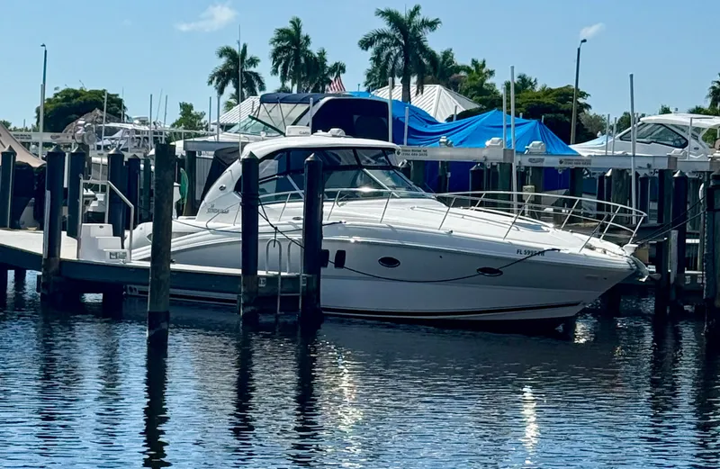 Slide: The Image of Sea Ray 38 Sundancer 2008 - 2