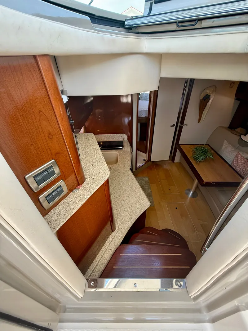 Slide: The Image of Sea Ray 38 Sundancer 2008 - 25