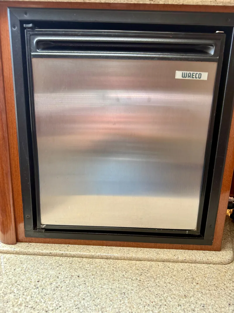 Slide: The Image of Sea Ray 38 Sundancer 2008 - 32