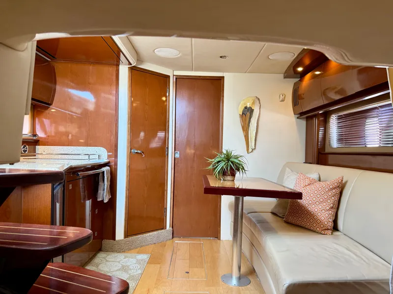 Slide: The Image of Sea Ray 38 Sundancer 2008 - 38
