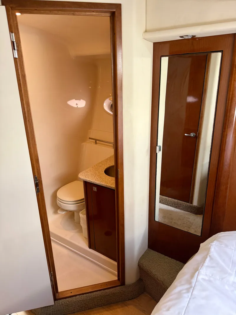 Slide: The Image of Sea Ray 38 Sundancer 2008 - 47