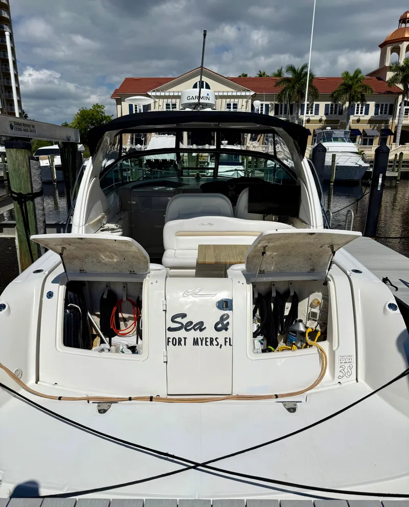 Slide: The Image of Sea Ray 38 Sundancer 2008 - 7