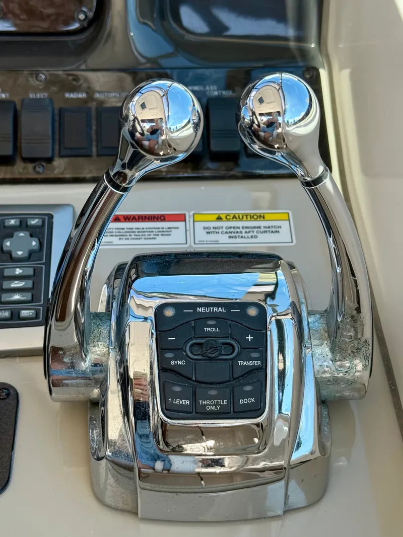 Slide: The Image of Sea Ray 38 Sundancer 2008 - 82