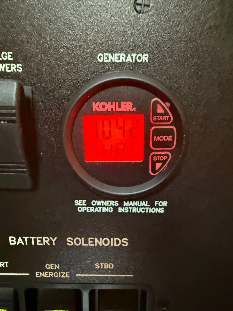 Slide: The Image of Sea Ray 38 Sundancer 2008 - 85