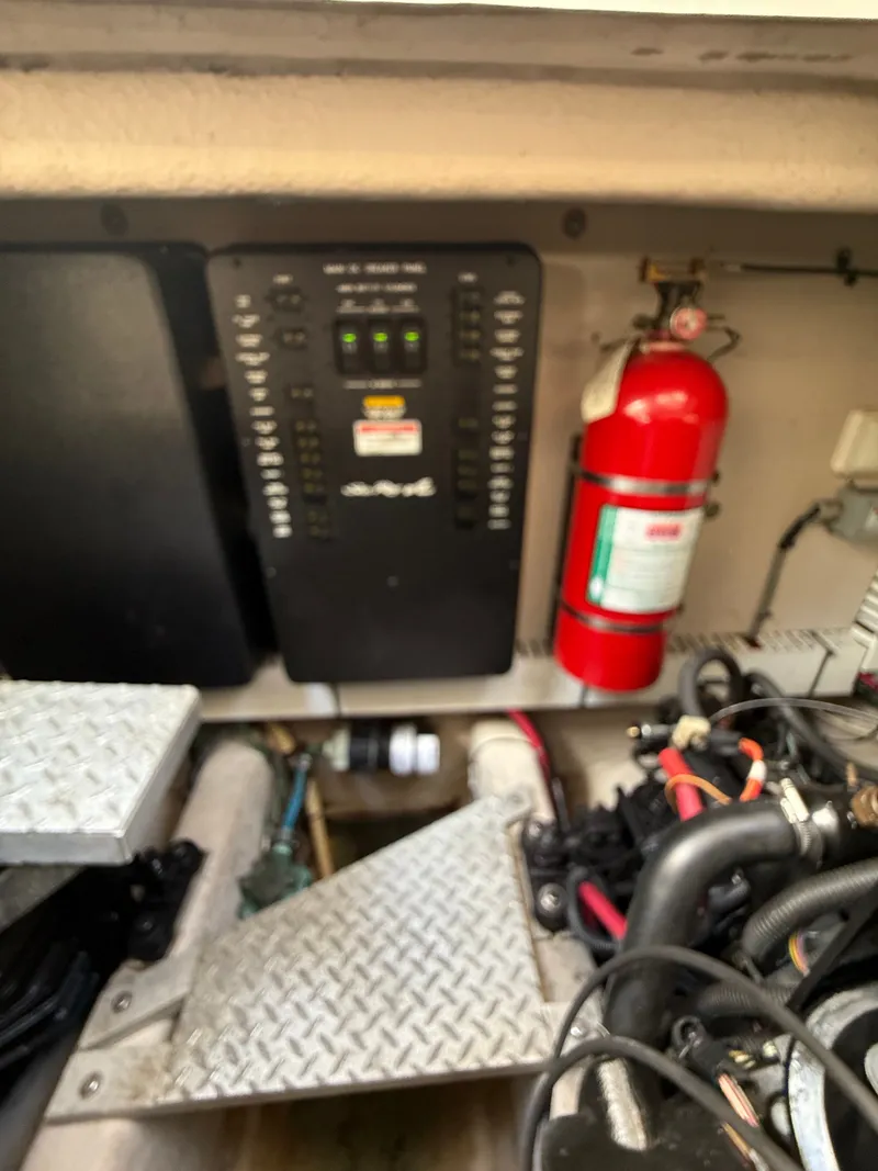 Slide: The Image of Sea Ray 38 Sundancer 2008 - 87