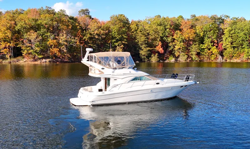 Slide: The Image of Sea Ray 400 Sedan Bridge 2003 - 8