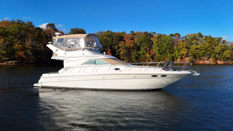 Slide: The Image of Sea Ray 400 Sedan Bridge 2003 - 9