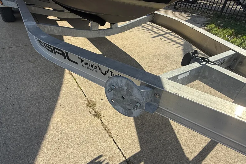 Slide: The Image of Trailer for 2008 Regal 2520 FasDeck boat on concrete surface. - 5