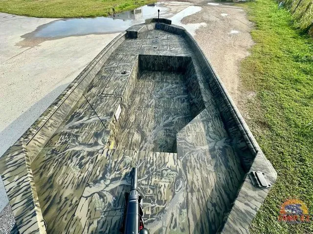 Slide: The Image of SeaArk 1752 Slayer X Pro 2026 - 11