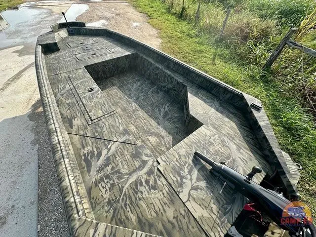 Slide: The Image of SeaArk 1752 Slayer X Pro 2026 - 13