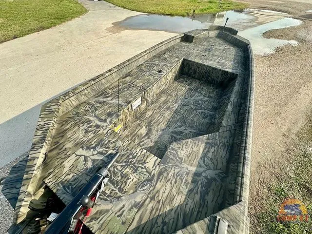 Slide: The Image of SeaArk 1752 Slayer X Pro 2026 - 22