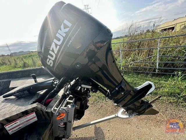 Slide: The Image of SeaArk 1752 Slayer X Pro 2026 - 6