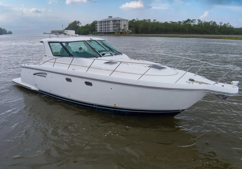 The Image of 2005 3600 Tiara _Forever Friday_Profile - 0