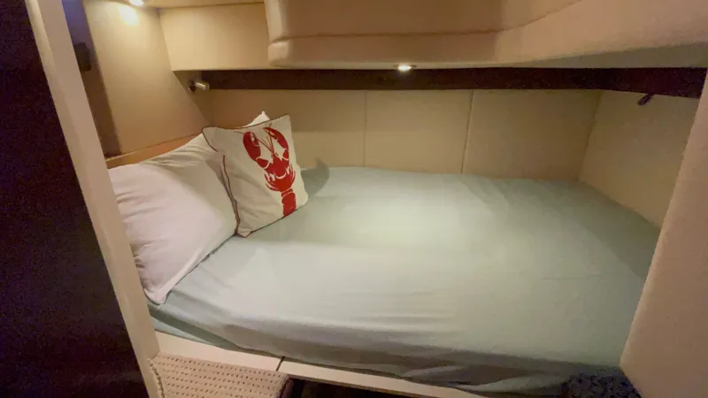 Slide: The Image of Meridian 341 Sedan 2008 - 23